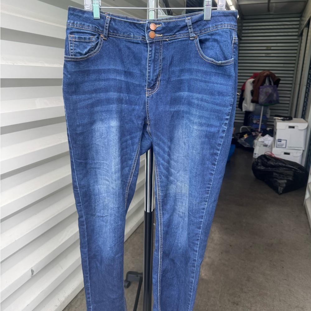 Encore women’s skinny jeans size 16